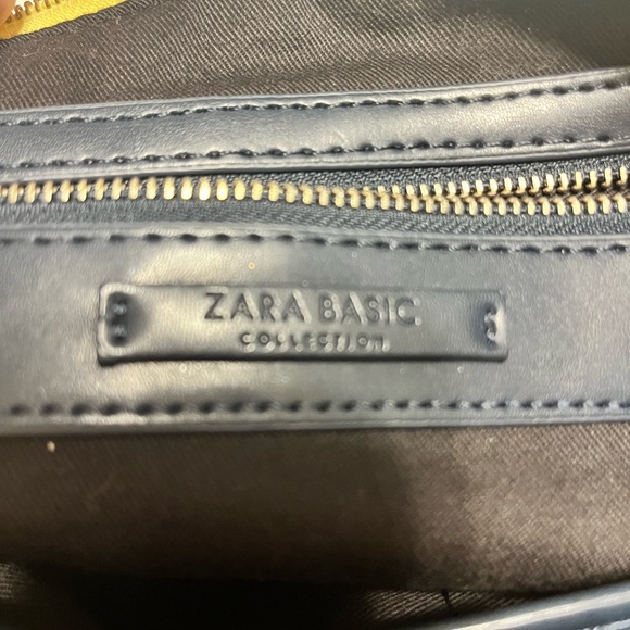 SOLD ! Fluffy yellow faux fur clutch by Zara - Picture 10 of 12